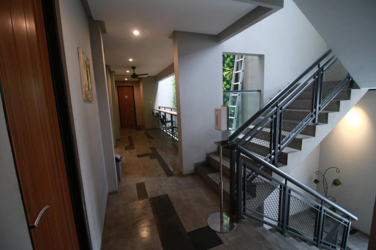 Bale Resident Hostel Jakarta Exterior photo
