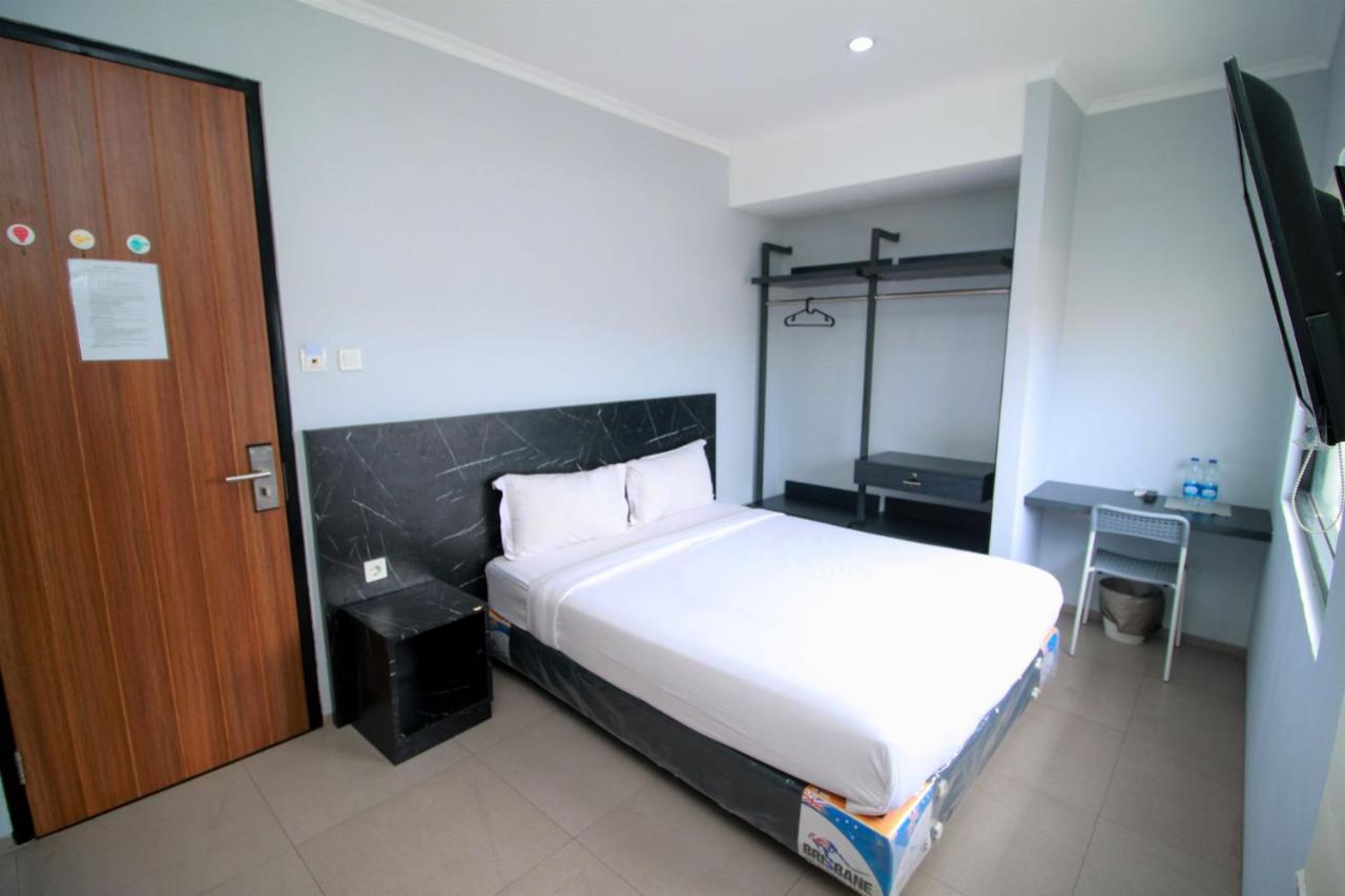 Bale Resident Hostel Jakarta Exterior photo