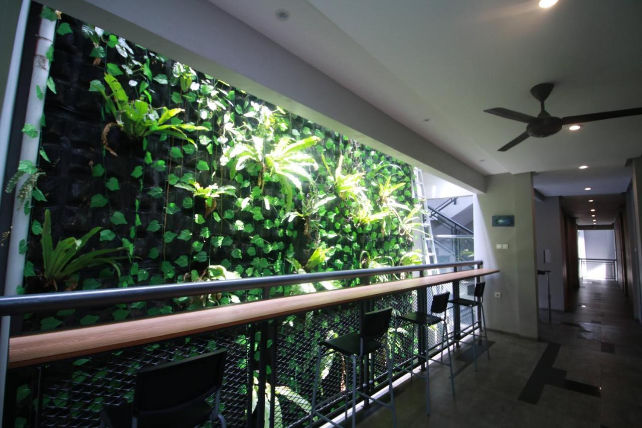 Bale Resident Hostel Jakarta Exterior photo