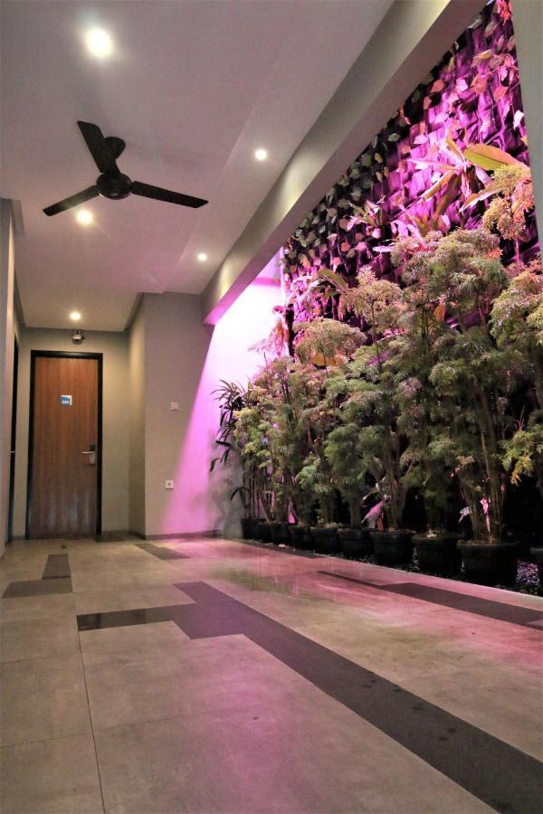 Bale Resident Hostel Jakarta Exterior photo