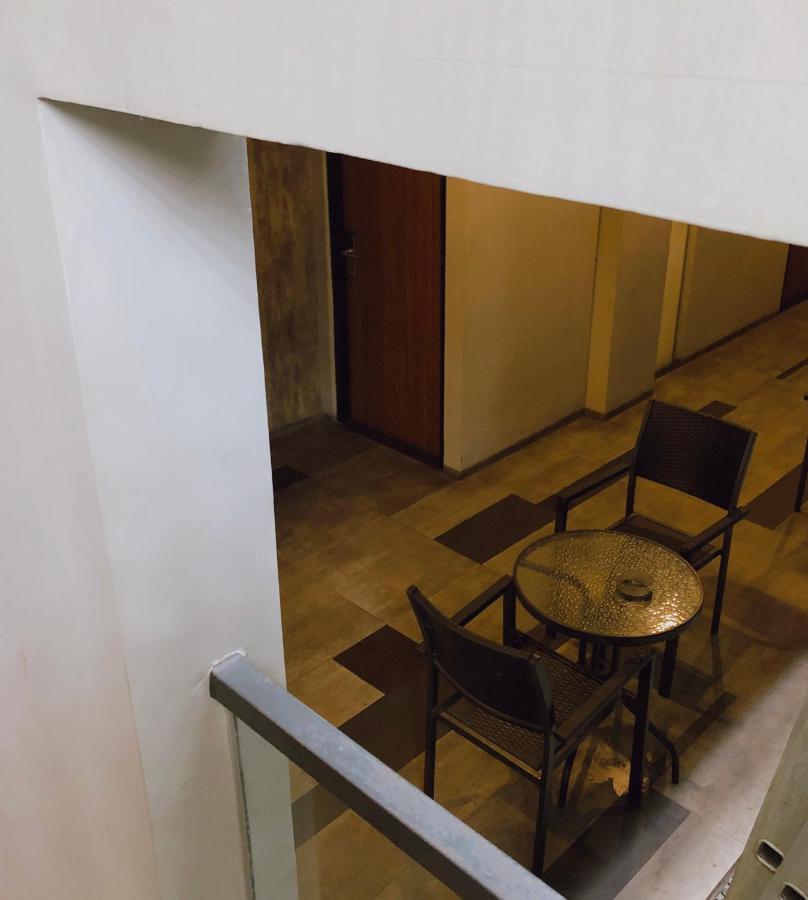 Bale Resident Hostel Jakarta Exterior photo